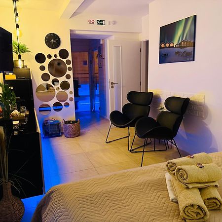 Sauna Studio Near Centre/Airport Prag Exteriör bild