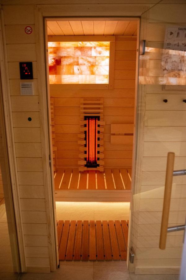 Sauna Studio Near Centre/Airport Prag Exteriör bild